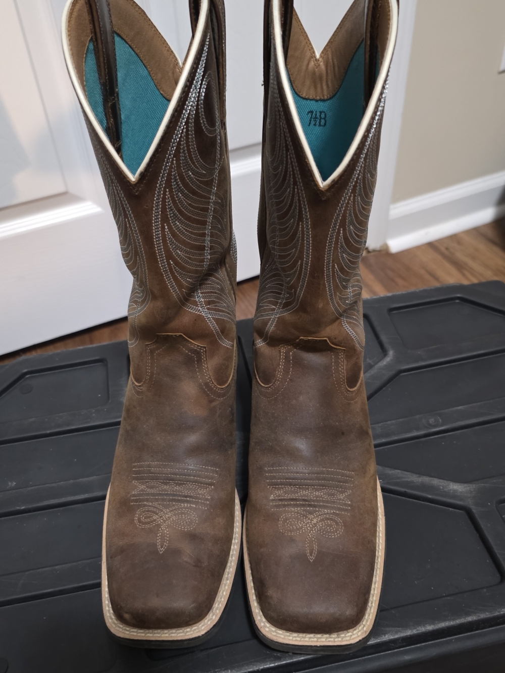 Ariat Women's Brown Leather Western Cowboy Boots